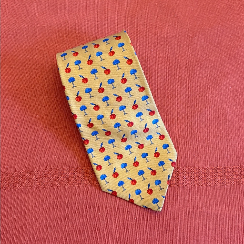VTG Brooks Brothers 100% Silk Tie. Unique apples & trees print.